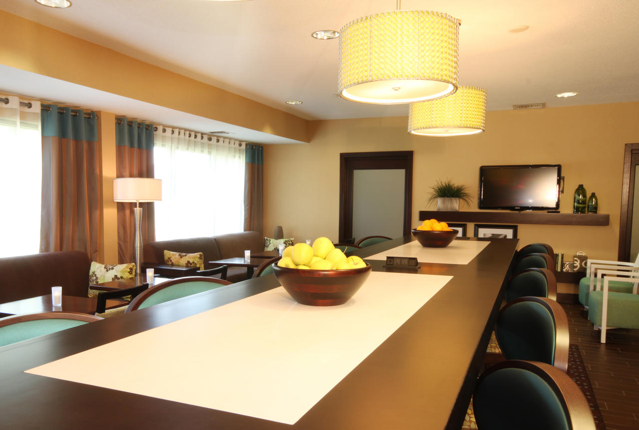 Hampton Inn East Lansing - thumb 23