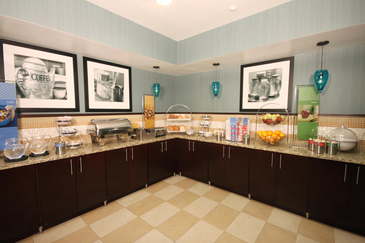 Hampton Inn East Lansing - thumb 21