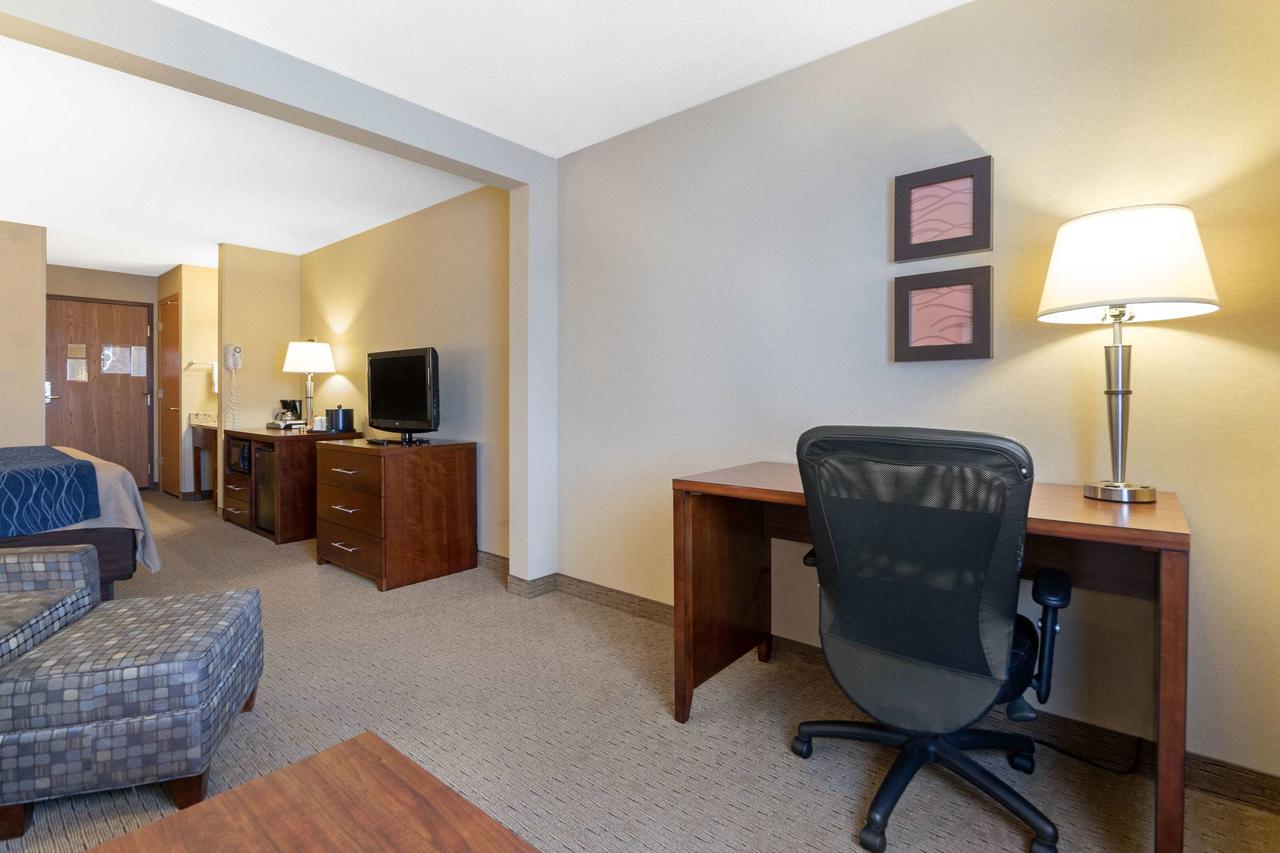 Comfort Inn Iron Mountain - thumb 20