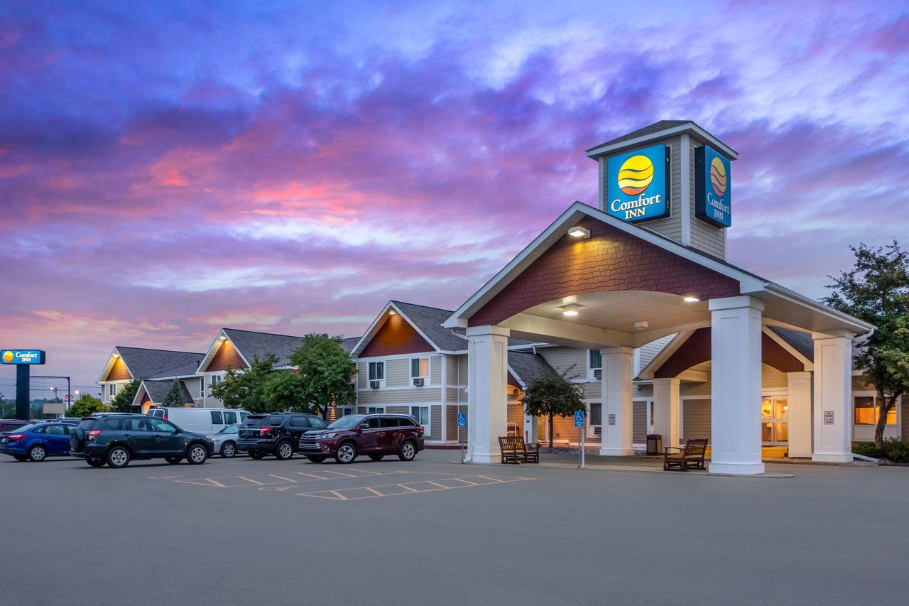 Comfort Inn Iron Mountain - thumb 0
