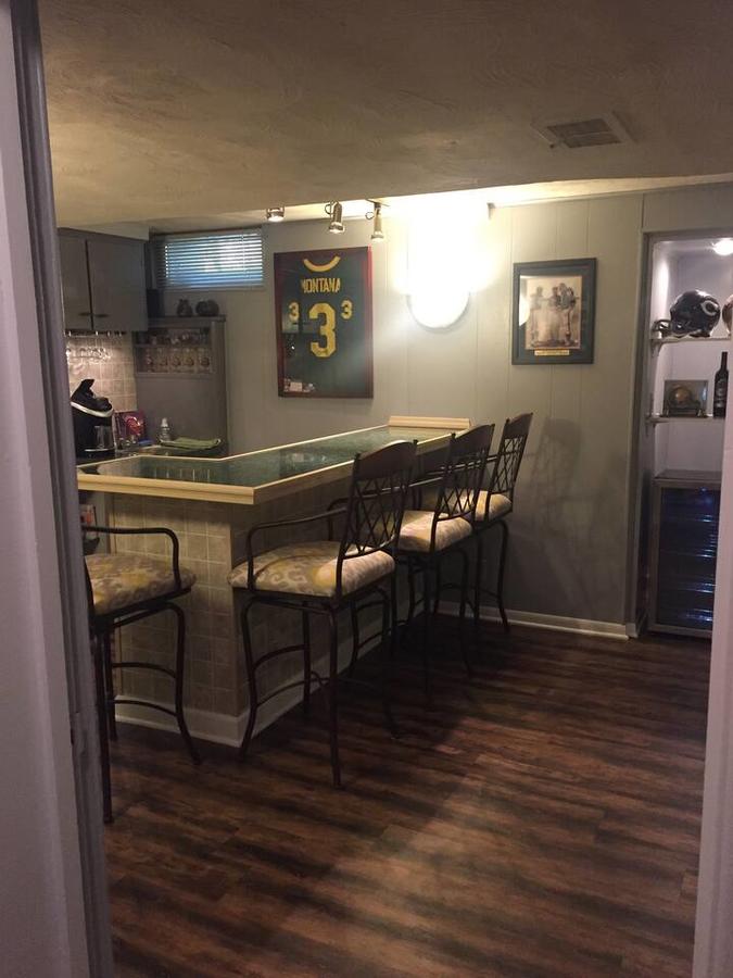 2817 Sherbourne Dr - thumb 3