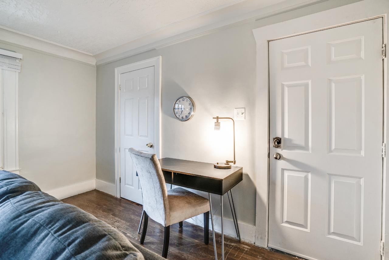 The Pearl Of Detroit/10 Minutes To Down Town - thumb 2