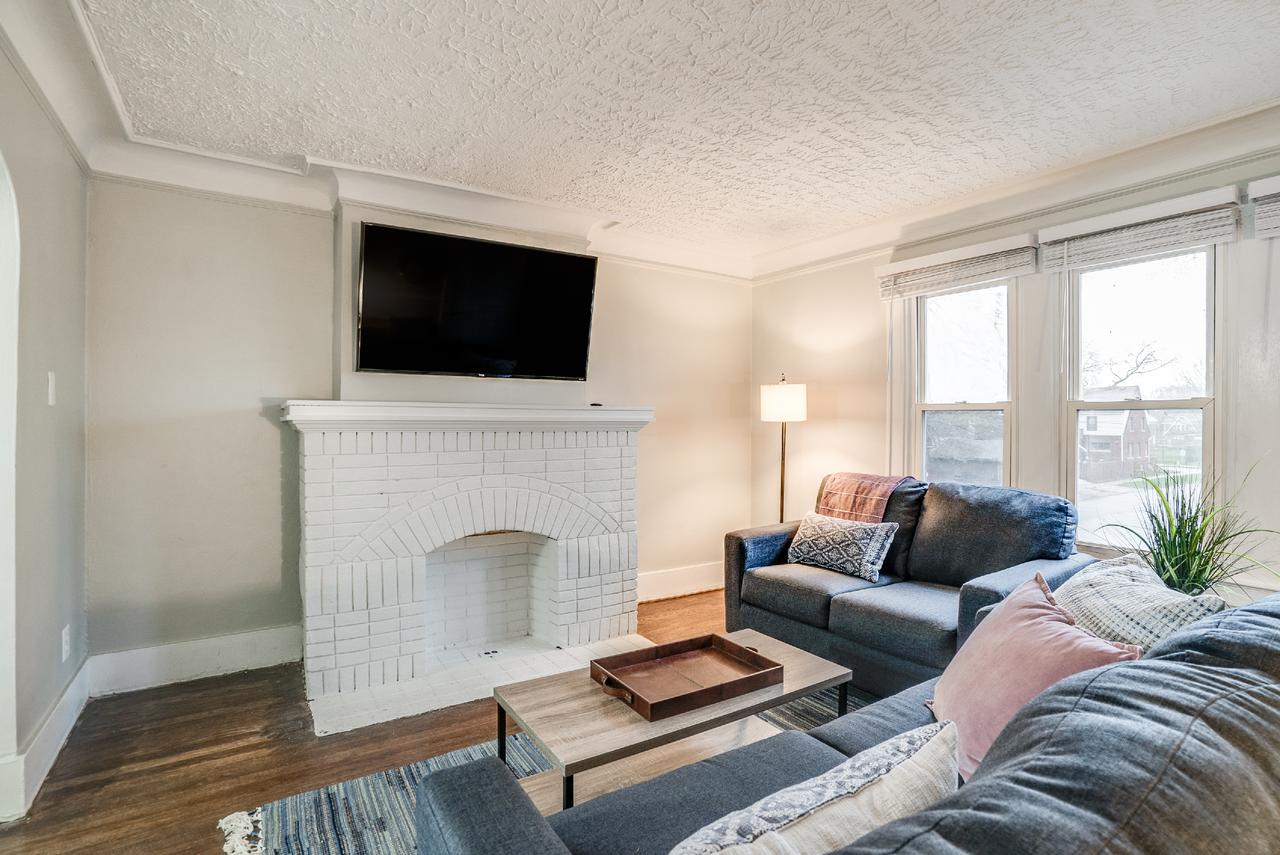 The Pearl Of Detroit/10 Minutes To Down Town - thumb 6