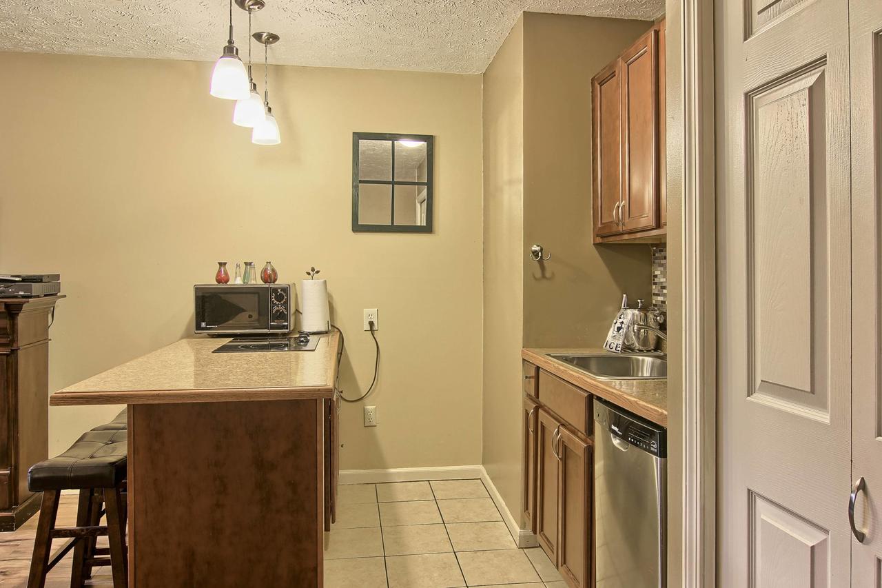102 Pointes North Inn - thumb 20