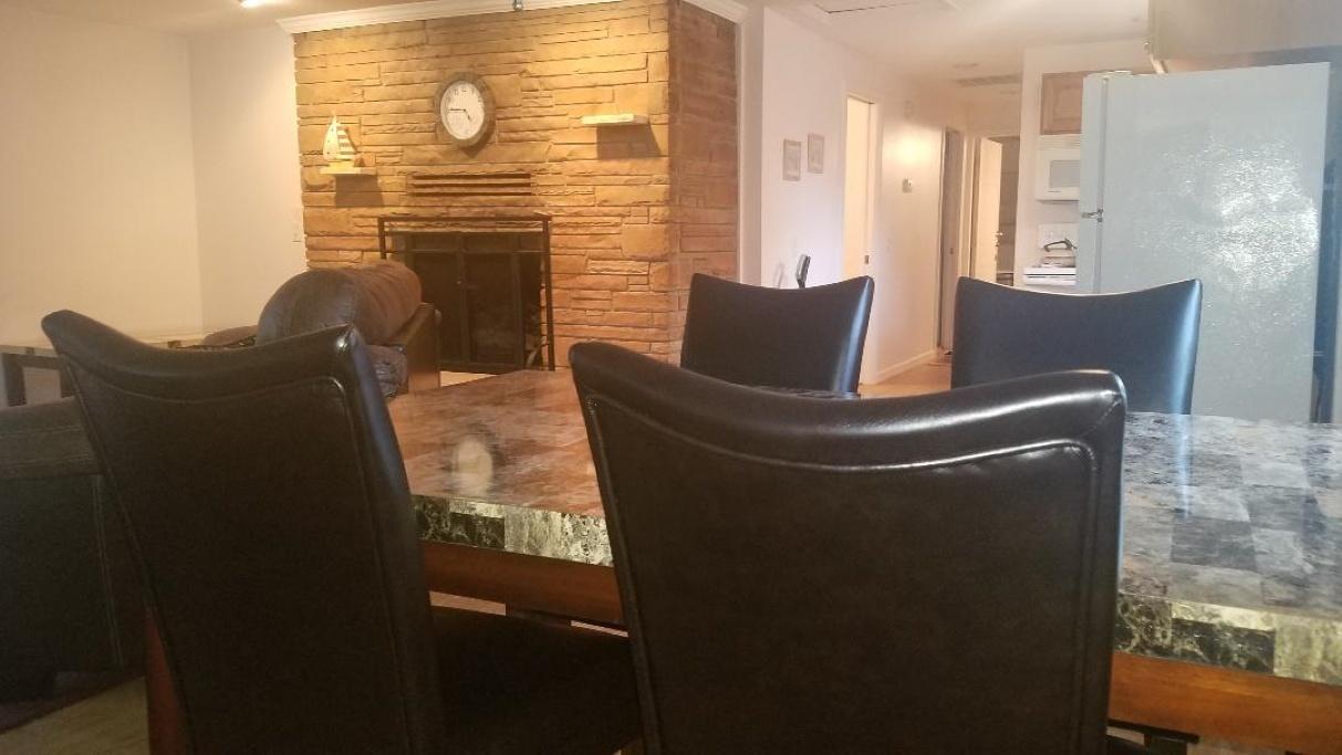 Lake Huron - 3 Bedroom, 2 Bath - Lake Front Vacation Condo Condo - thumb 15