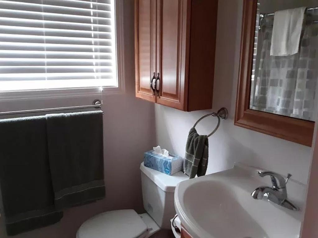 Lake Huron - 3 Bedroom, 2 Bath - Lake Front Vacation Condo Condo - thumb 13