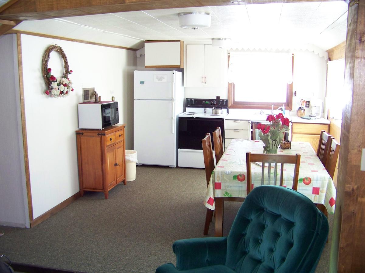 Peterson's Cottages - thumb 2