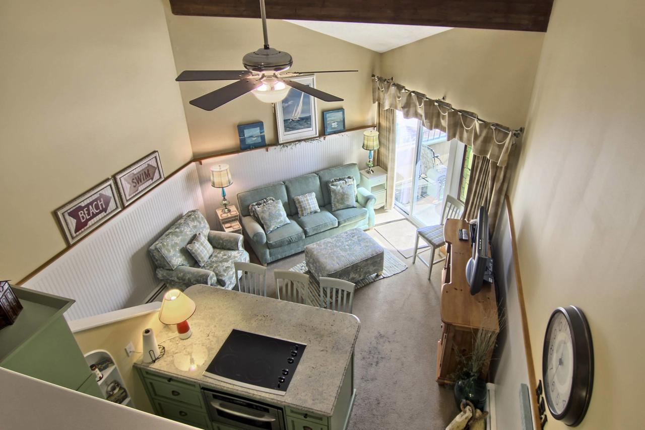 202 Pointes North Inn - thumb 1
