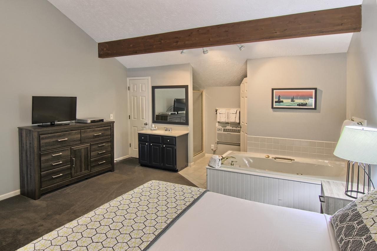 203 Pointes North Inn - thumb 19