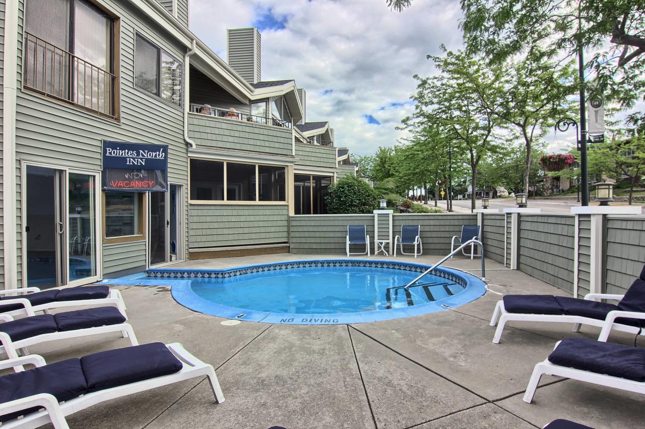 205 Pointes North Inn - thumb 1