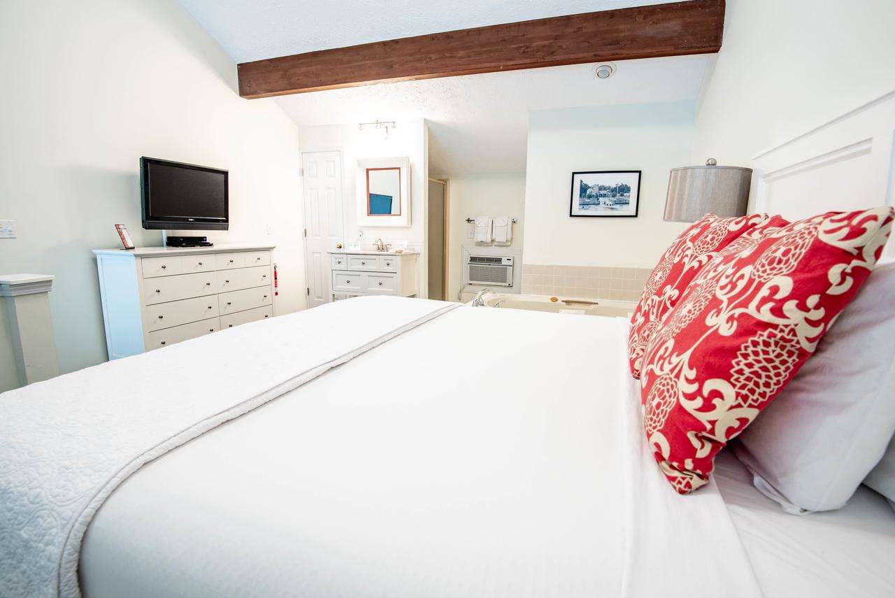 205 Pointes North Inn - thumb 24