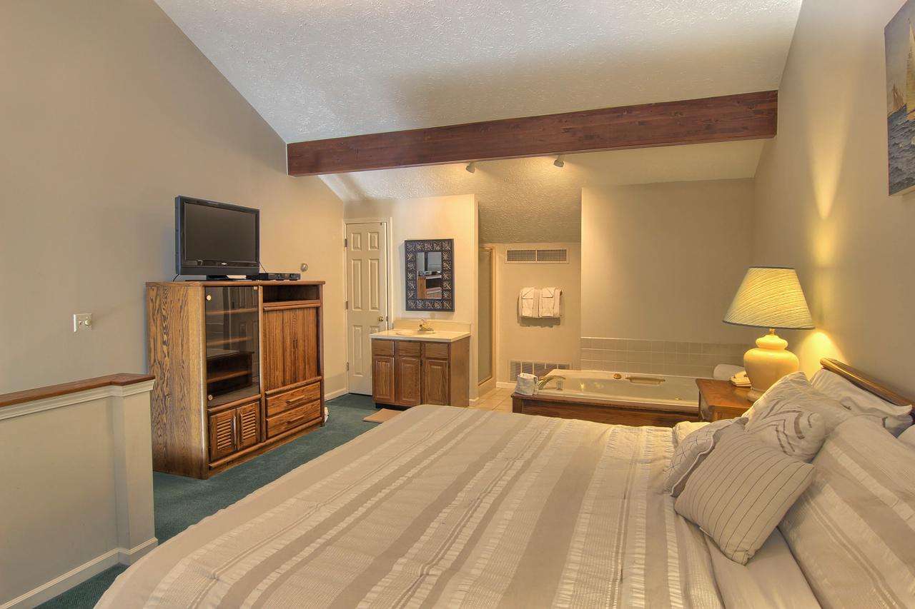 207 Pointes North Inn - thumb 13
