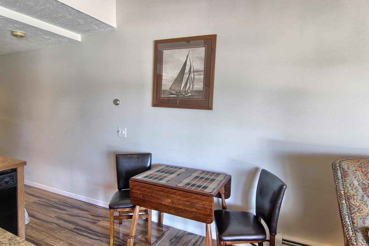 207 Pointes North Inn - thumb 20