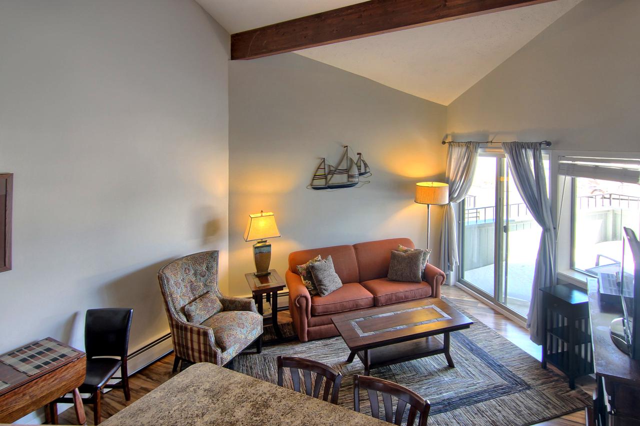 207 Pointes North Inn - thumb 12