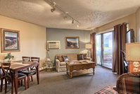 105 Pointes North Inn Accommodation Michigan