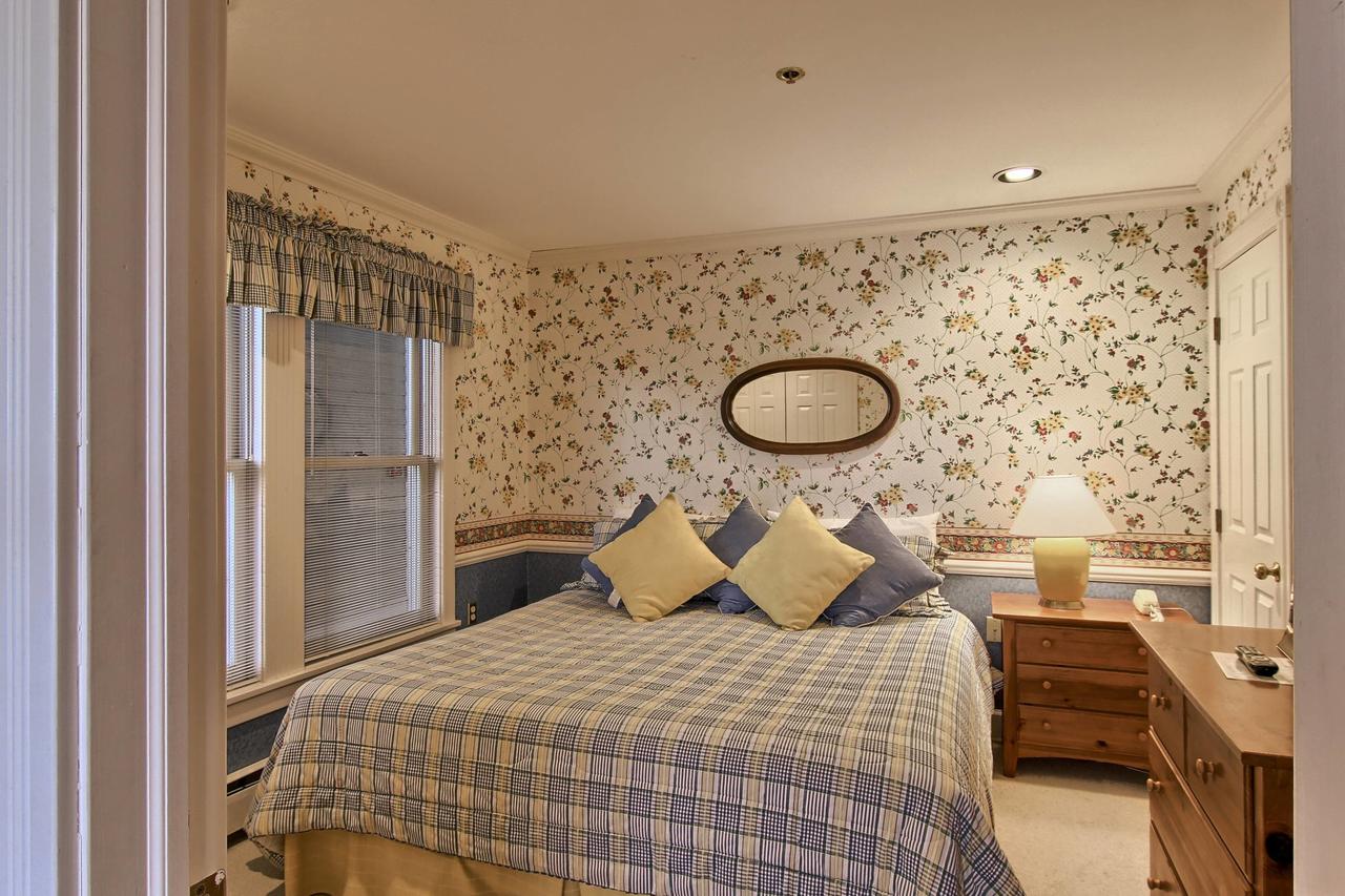 215 Water Street Inn - thumb 14