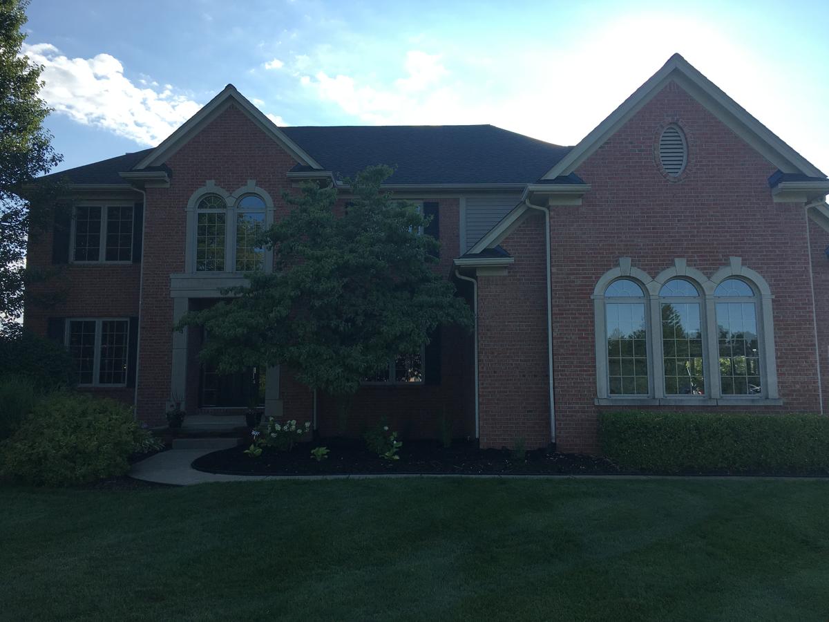 Beautiful Spacious Home Ready For Game Day!!! !! - thumb 0