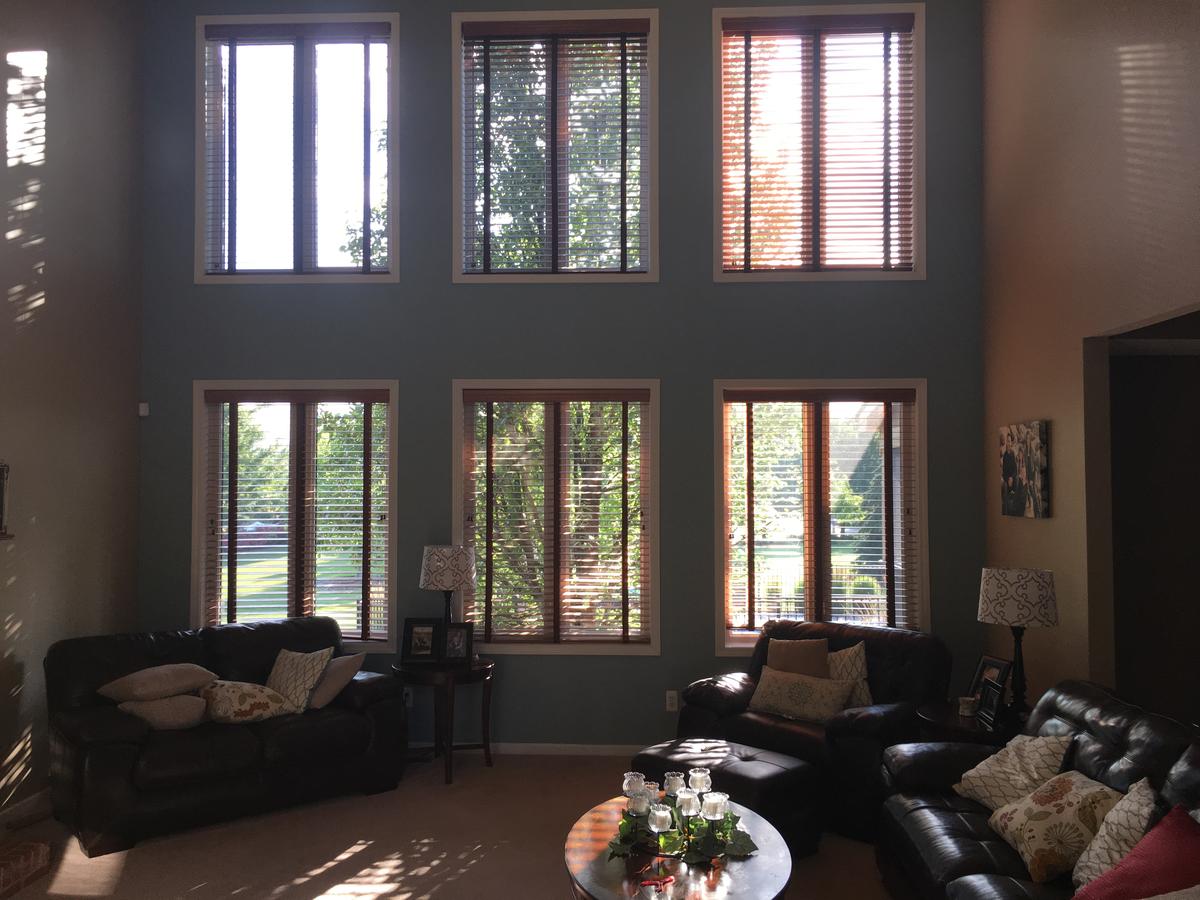 Beautiful Spacious Home Ready For Game Day!!! !! - thumb 3