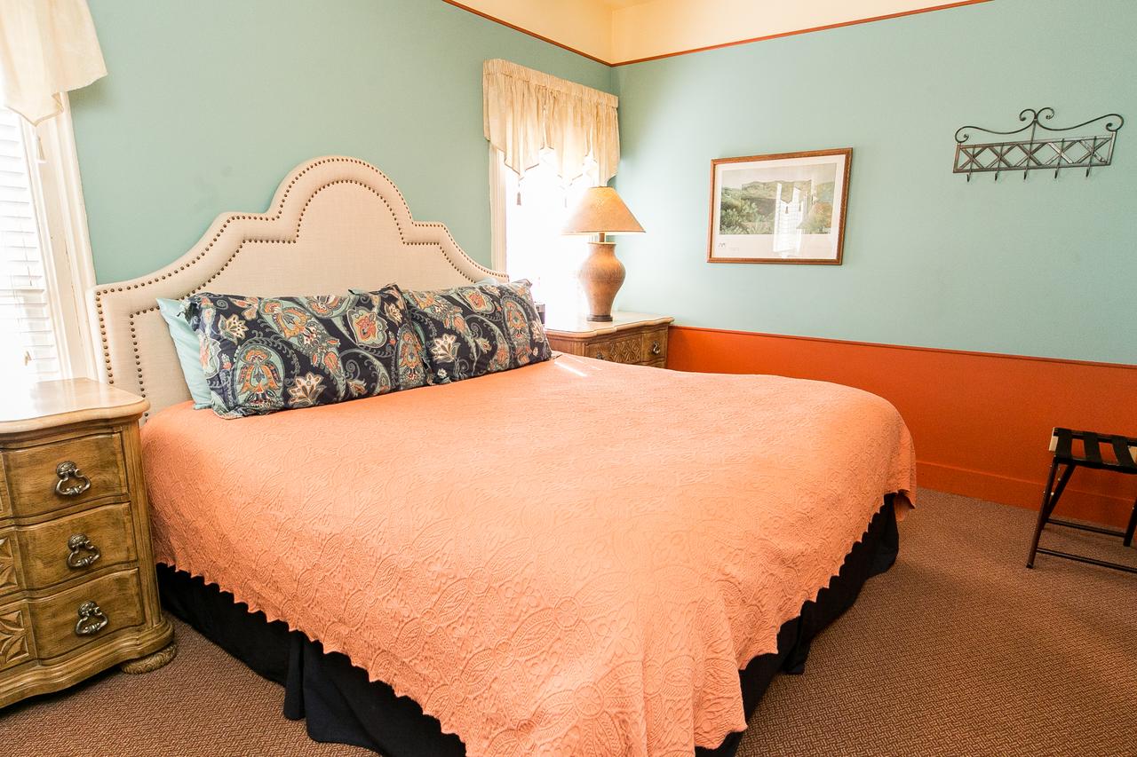 Hidden Garden Cottages & Suites - thumb 20