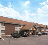 Super 8 by Wyndham St. Cloud - Accommodation Michigan