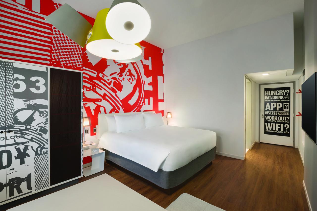 Radisson Red Minneapolis Downtown - thumb 0