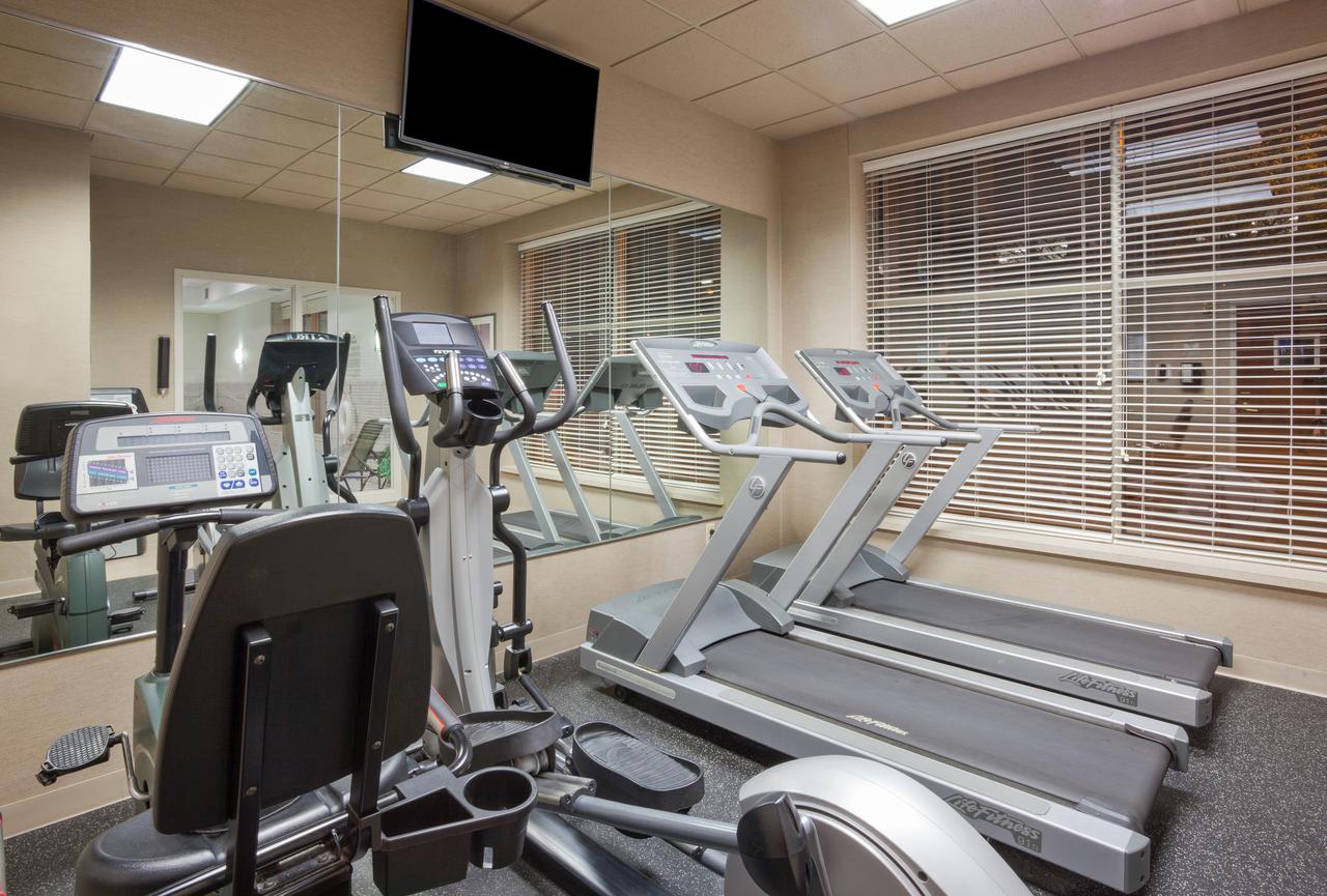 Holiday Inn Express Hotel & Suites Minneapolis-Downtown Convention Center - thumb 9