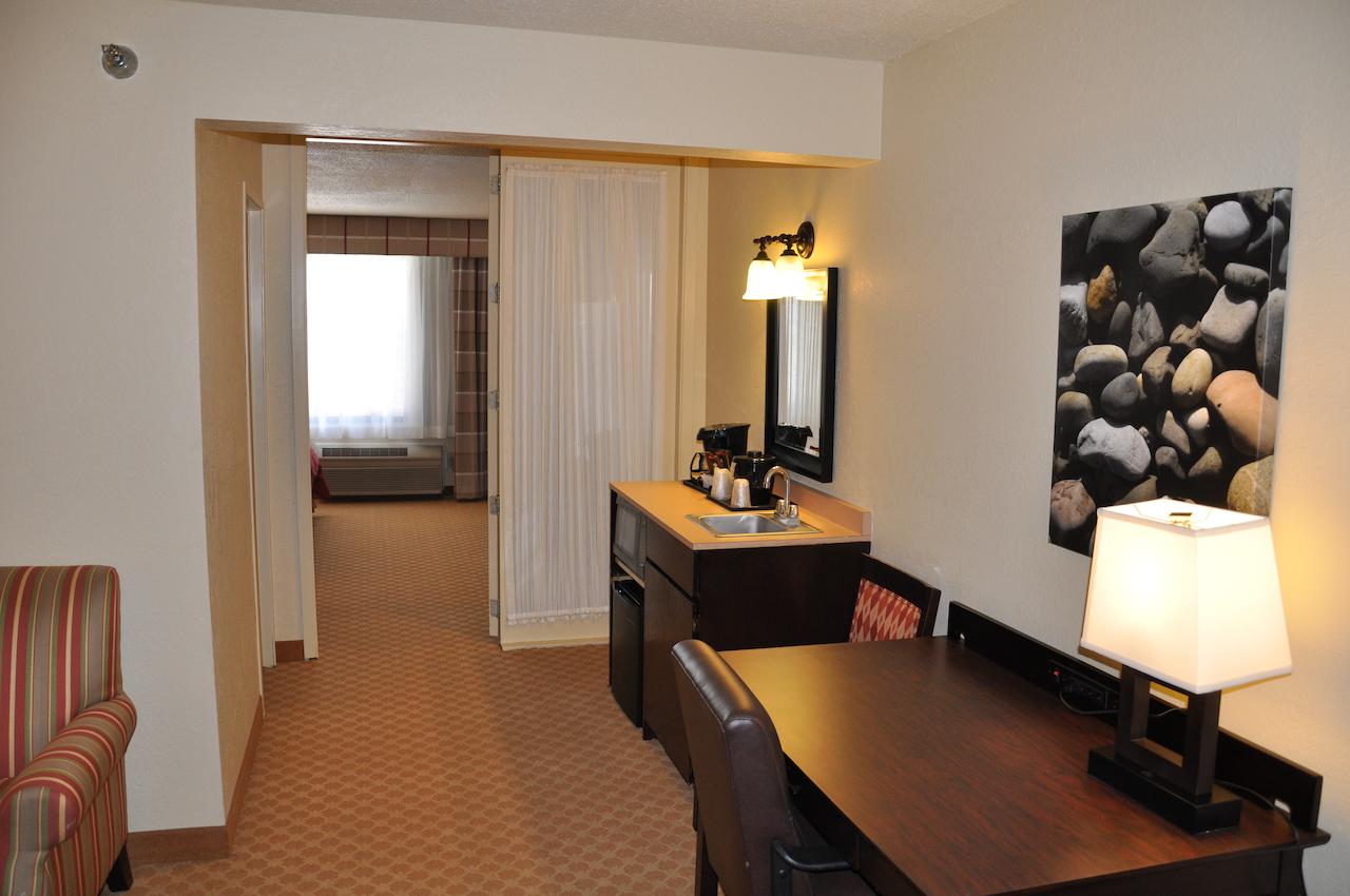 Country Inn & Suites By Radisson, Coon Rapids, MN - thumb 9