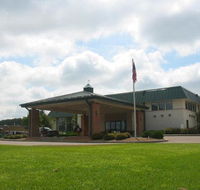 Saratoga Inn  Suites - Accommodation Michigan