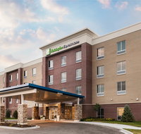 Holiday Inn Express  Suites St. Louis - Chesterfield - Accommodation Michigan