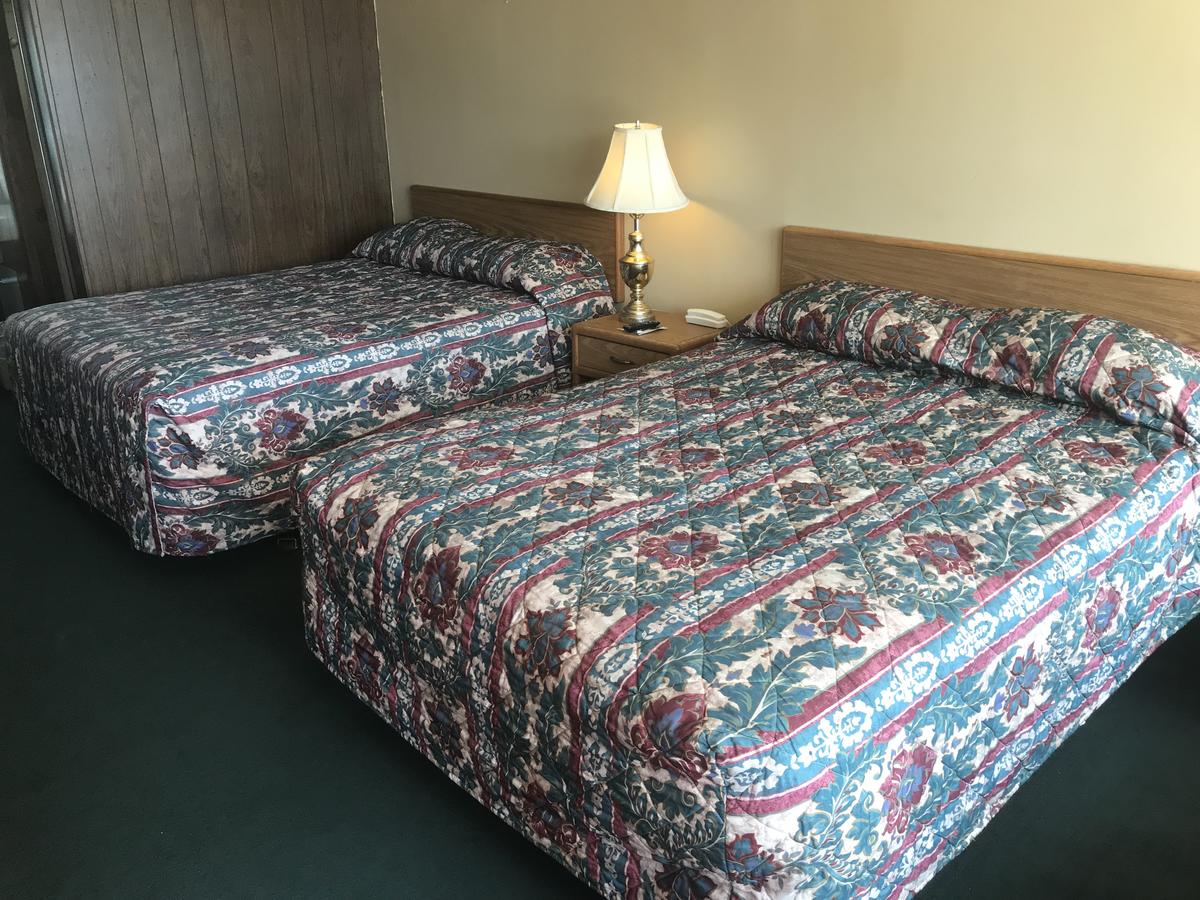 Budget Host Village Inn - thumb 15