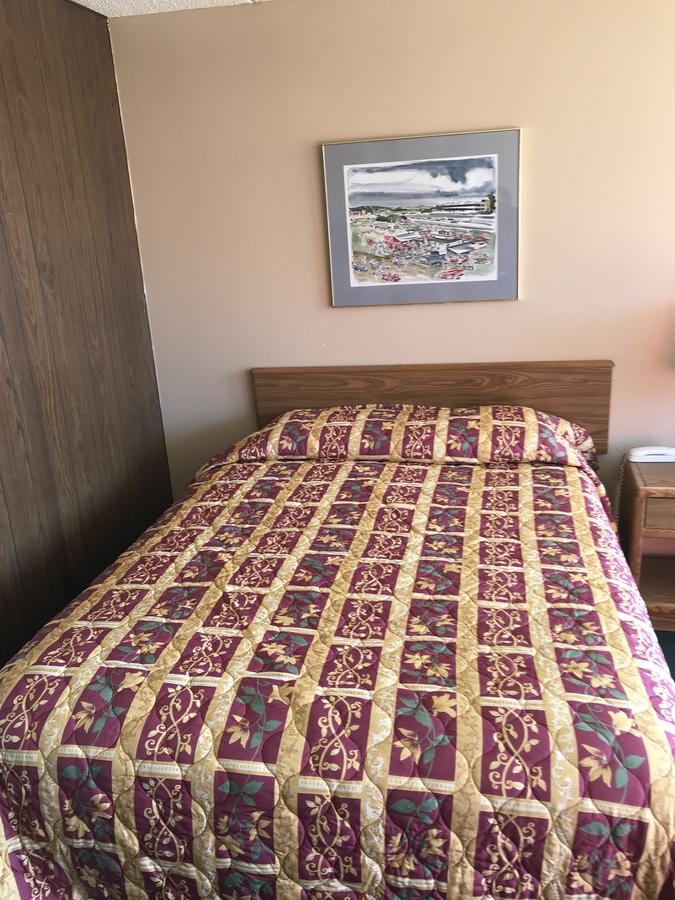 Budget Host Village Inn - thumb 5