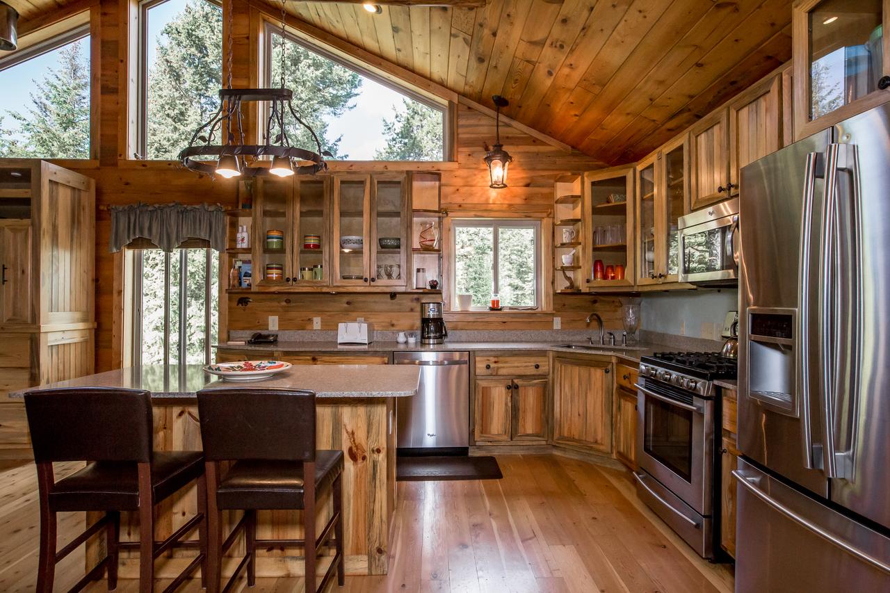 Black Bear Lodge - thumb 5