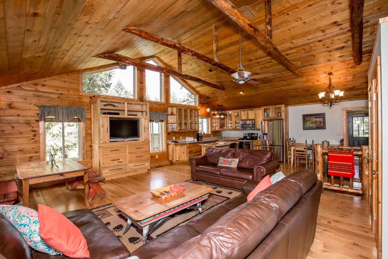 Black Bear Lodge - thumb 2