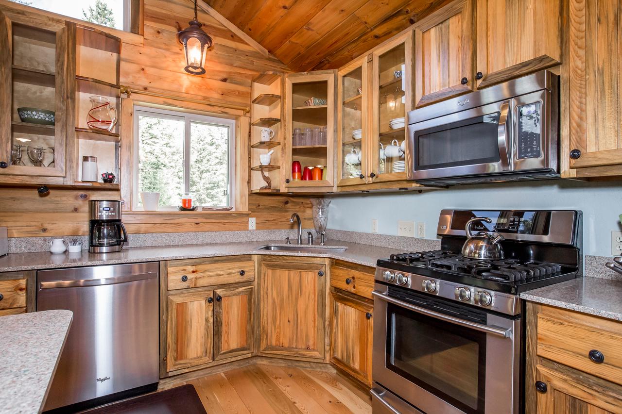 Black Bear Lodge - thumb 4