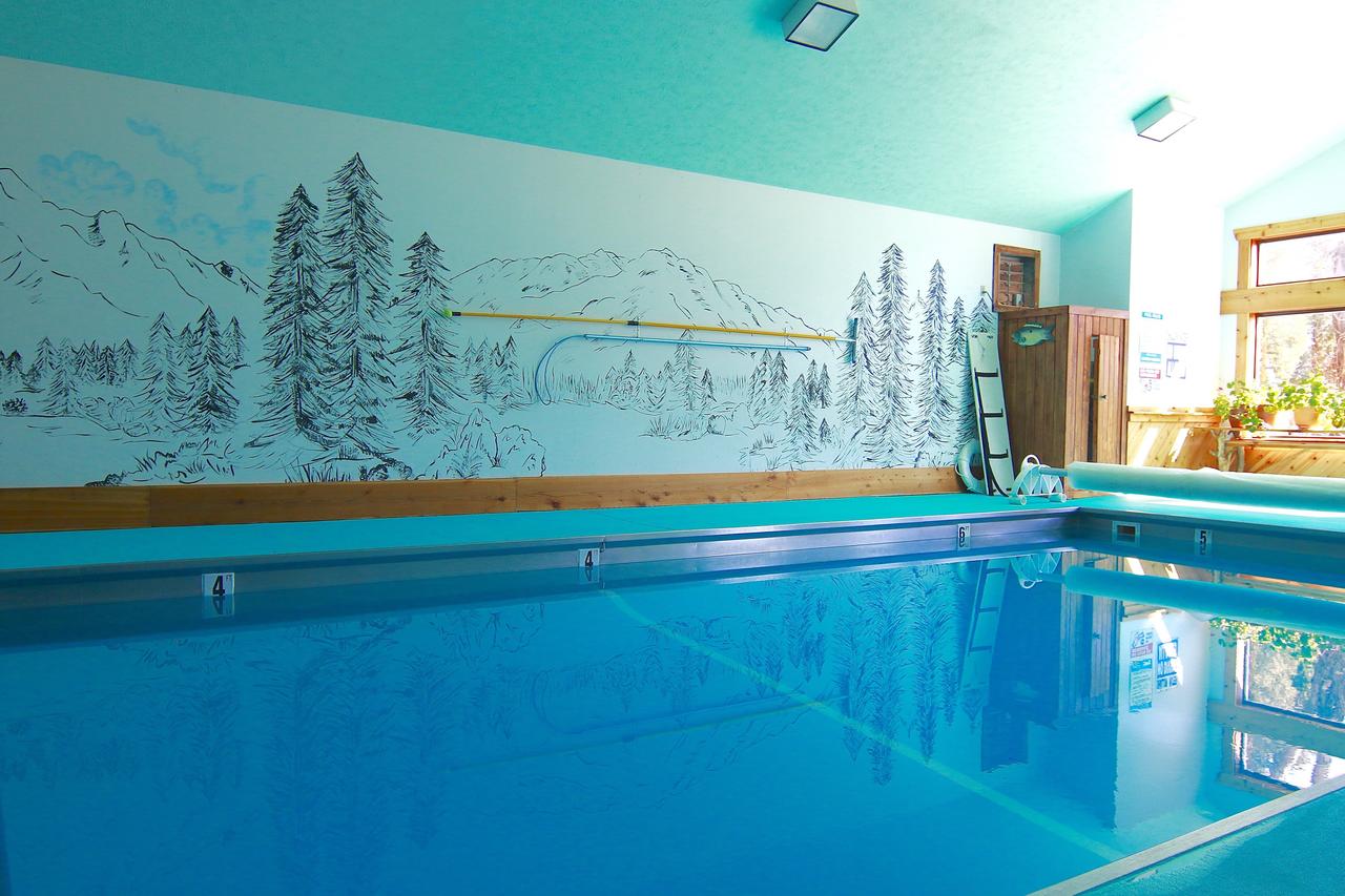 Yellowstone Village Inn And Suites - thumb 2