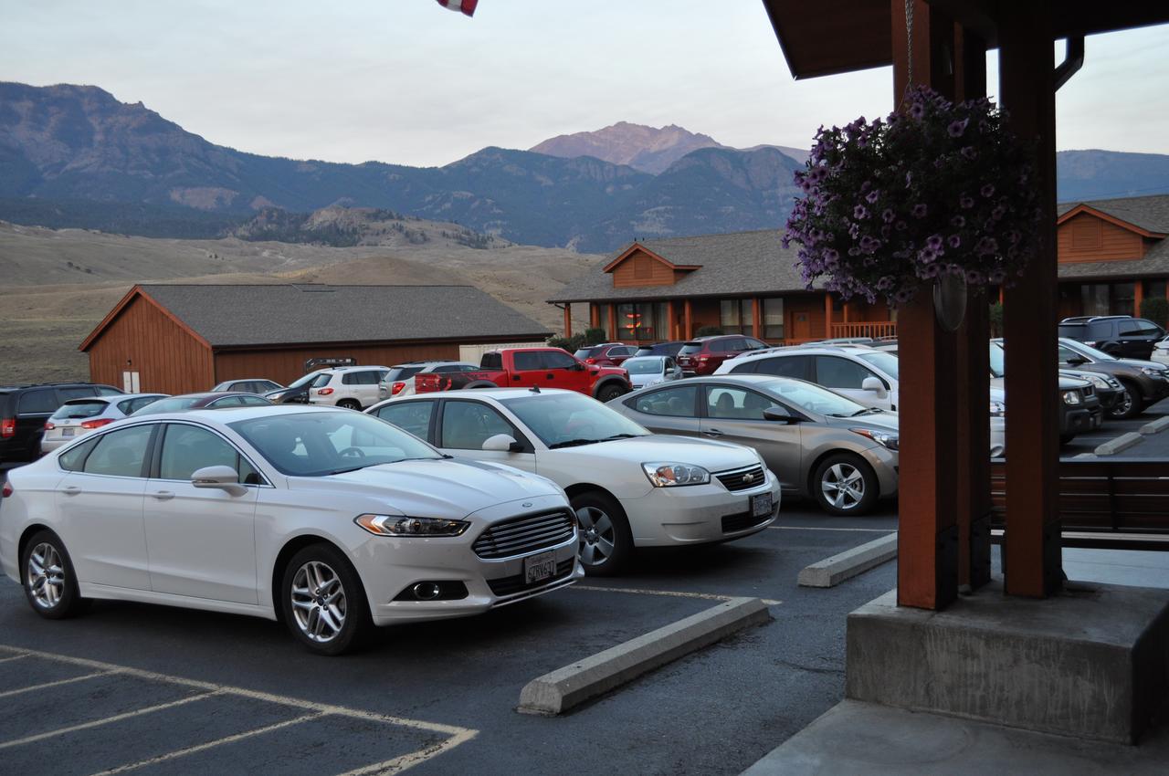 Yellowstone Village Inn And Suites - thumb 27