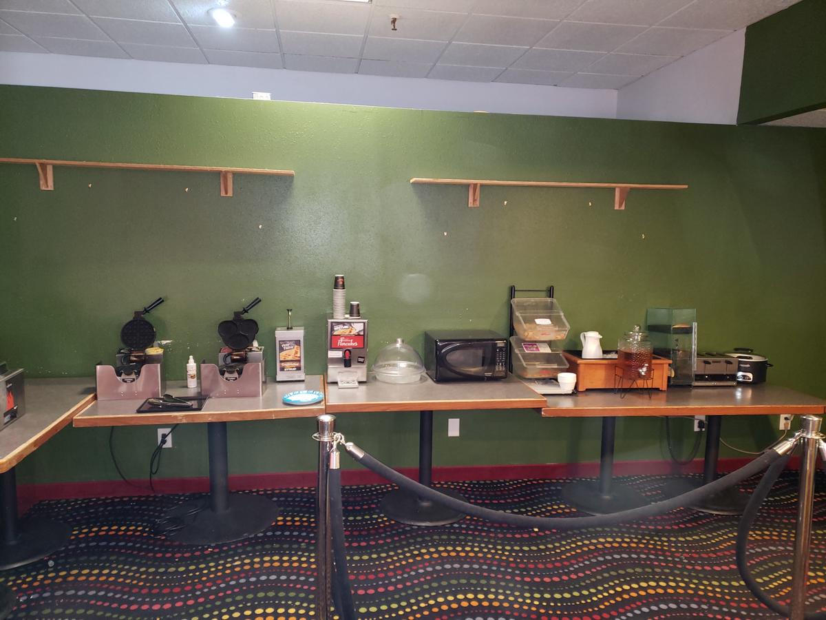 The Vegas Hotel - thumb 1