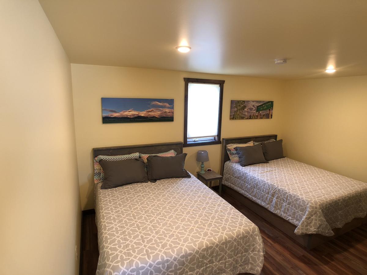 Emigrant Cabins - thumb 4