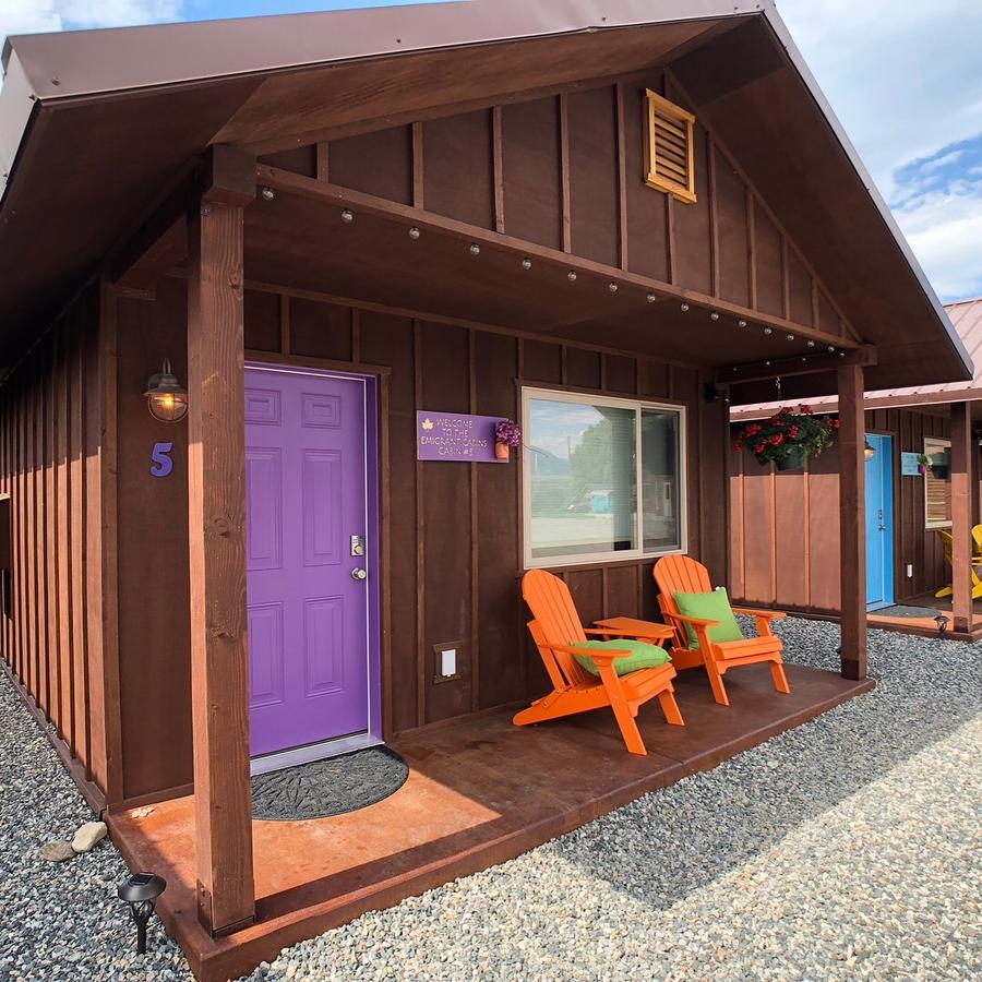 Emigrant Cabins - thumb 0