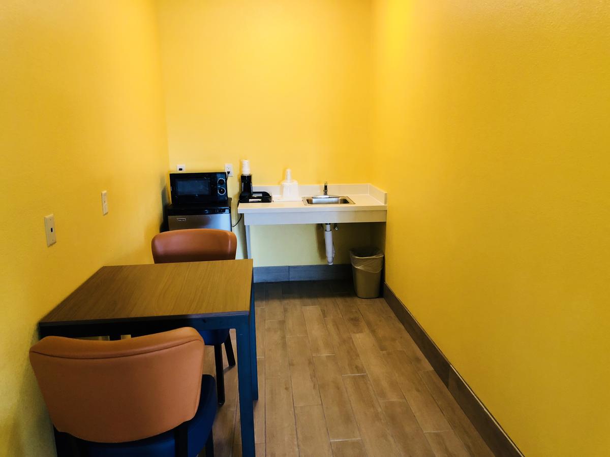 Days Inn By Wyndham Port Aransas TX - thumb 23