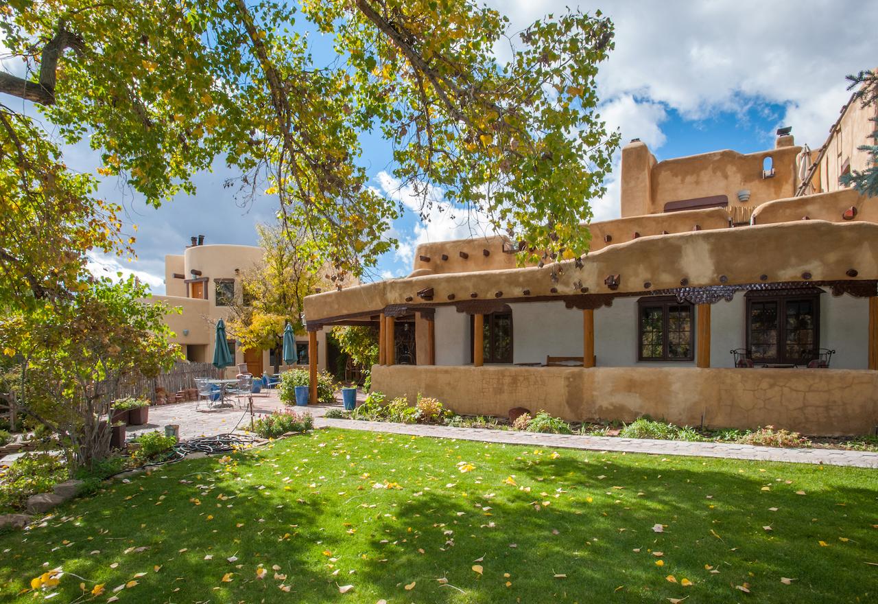 Inn On La Loma Plaza - thumb 39