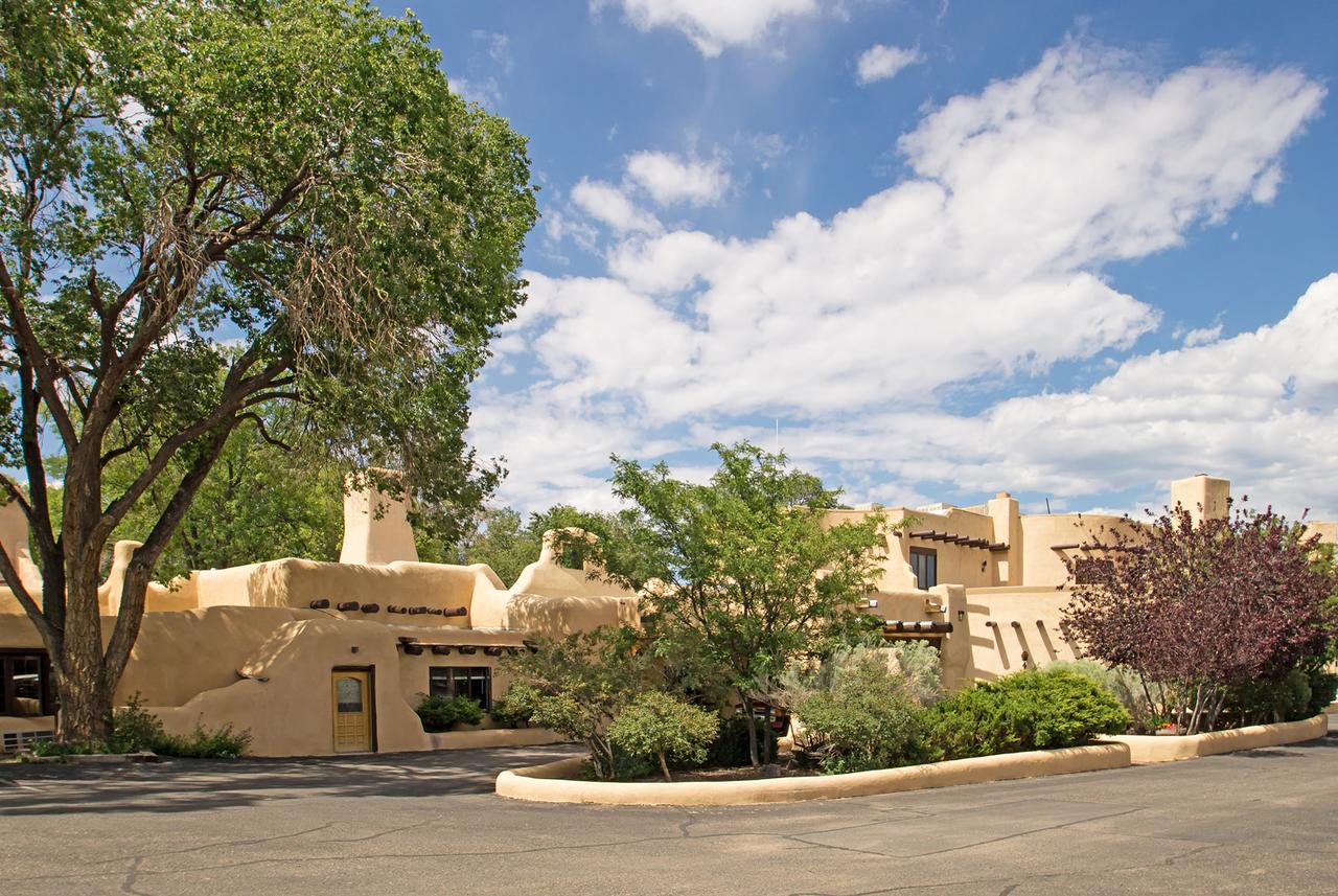 Sagebrush Inn & Suites - thumb 1