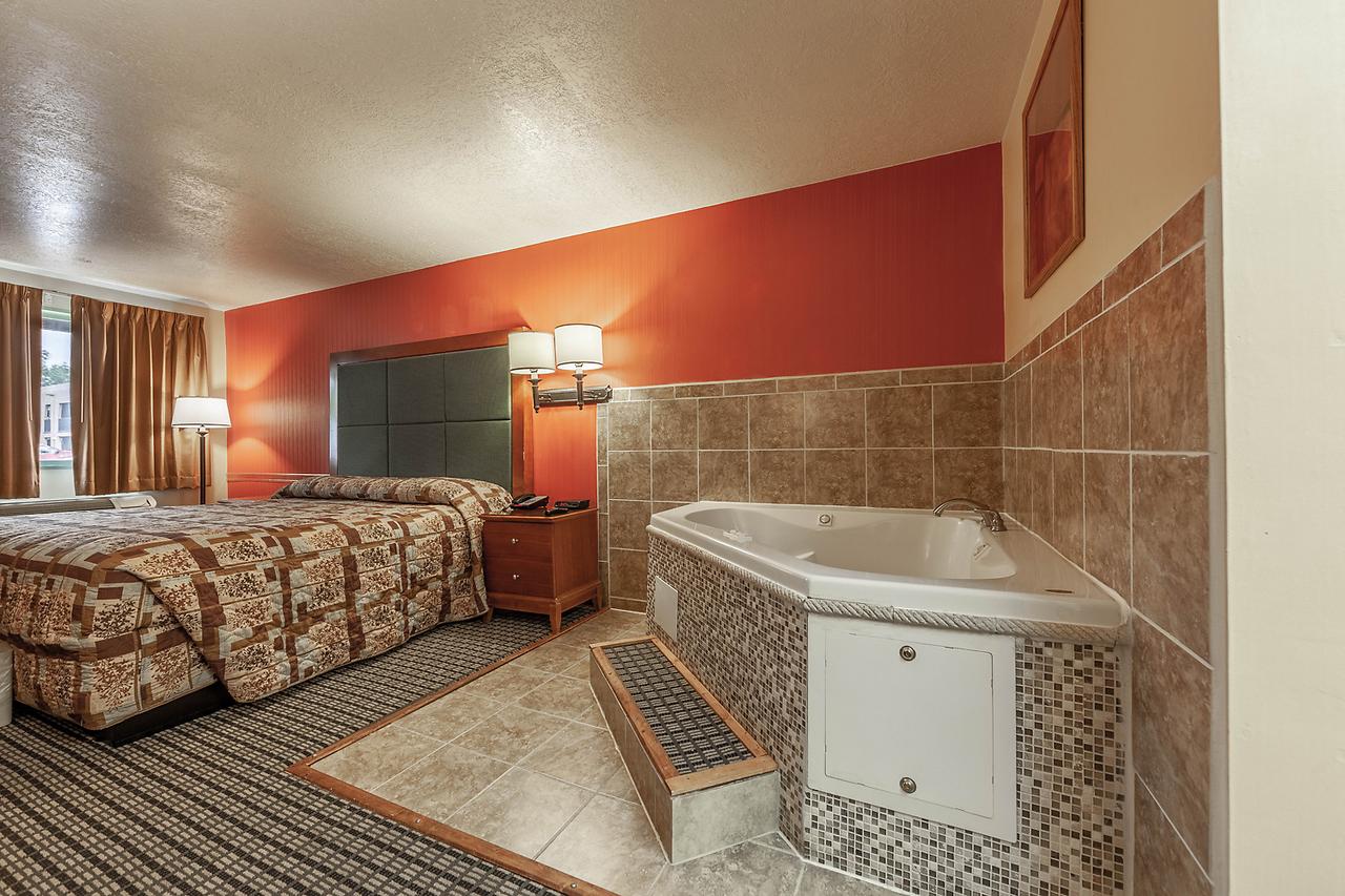 Taos Valley Lodge - thumb 12