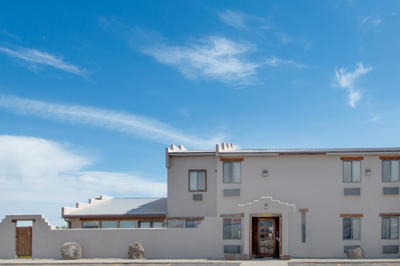 Super 8 By Wyndham Taos - thumb 9