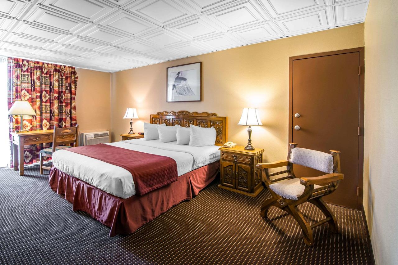 Quality Inn Taos - thumb 19