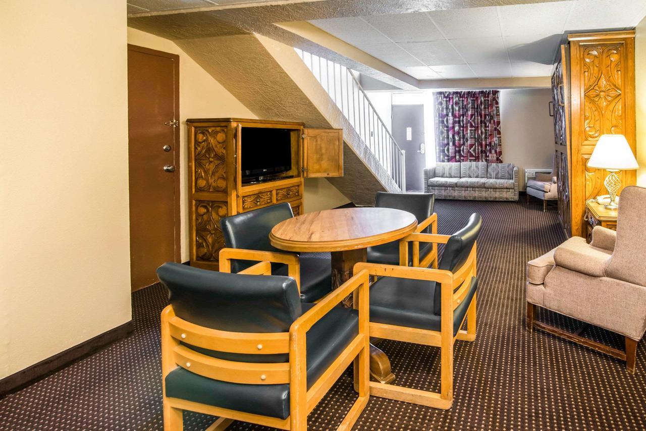 Quality Inn Taos - thumb 18