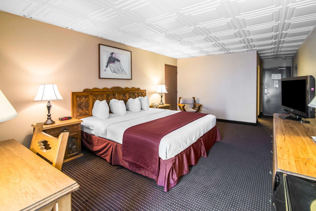 Quality Inn Taos - thumb 22