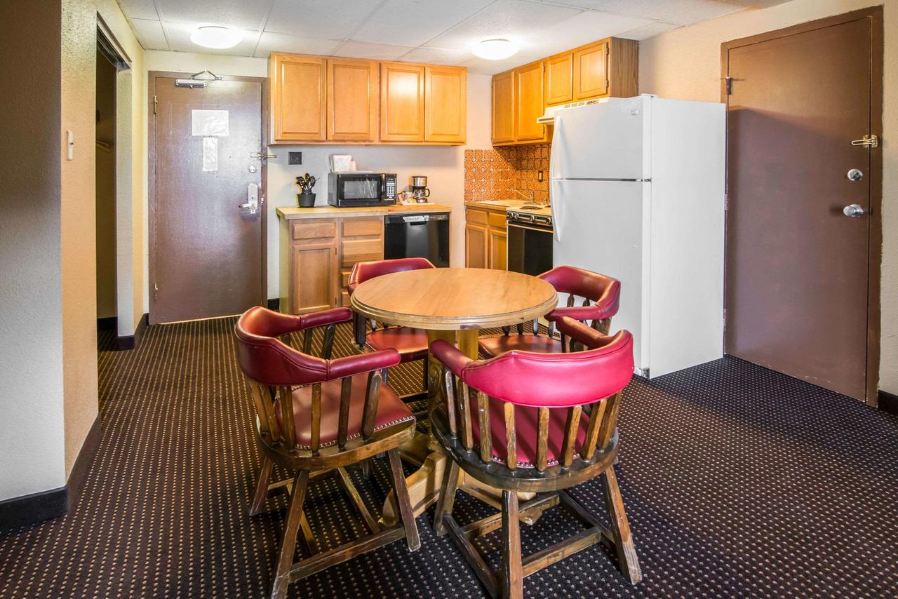 Quality Inn Taos - thumb 12