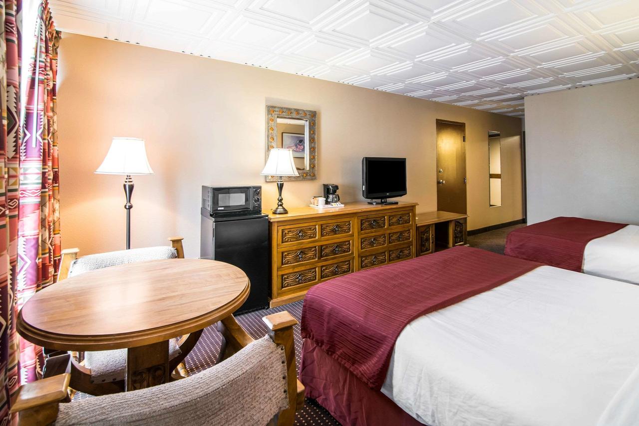 Quality Inn Taos - thumb 3