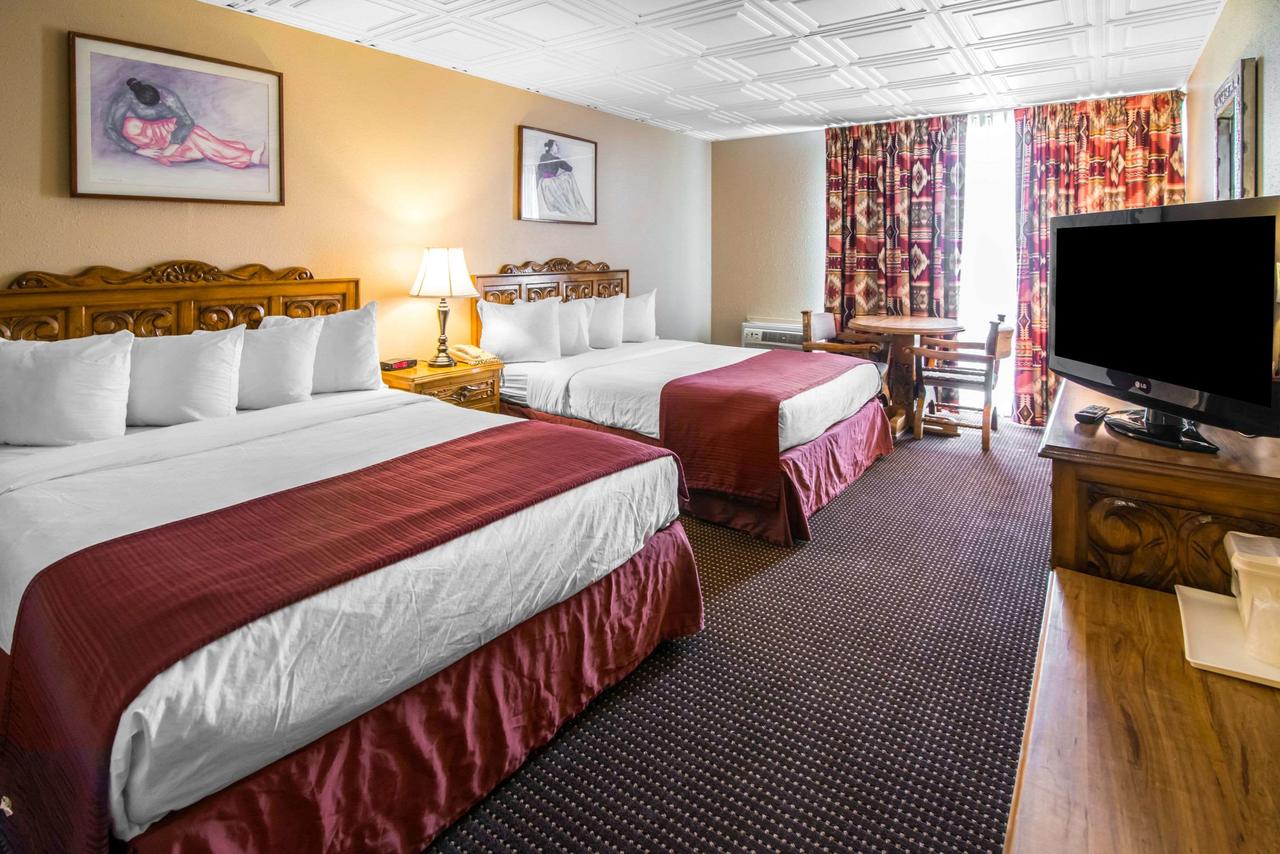 Quality Inn Taos - thumb 20